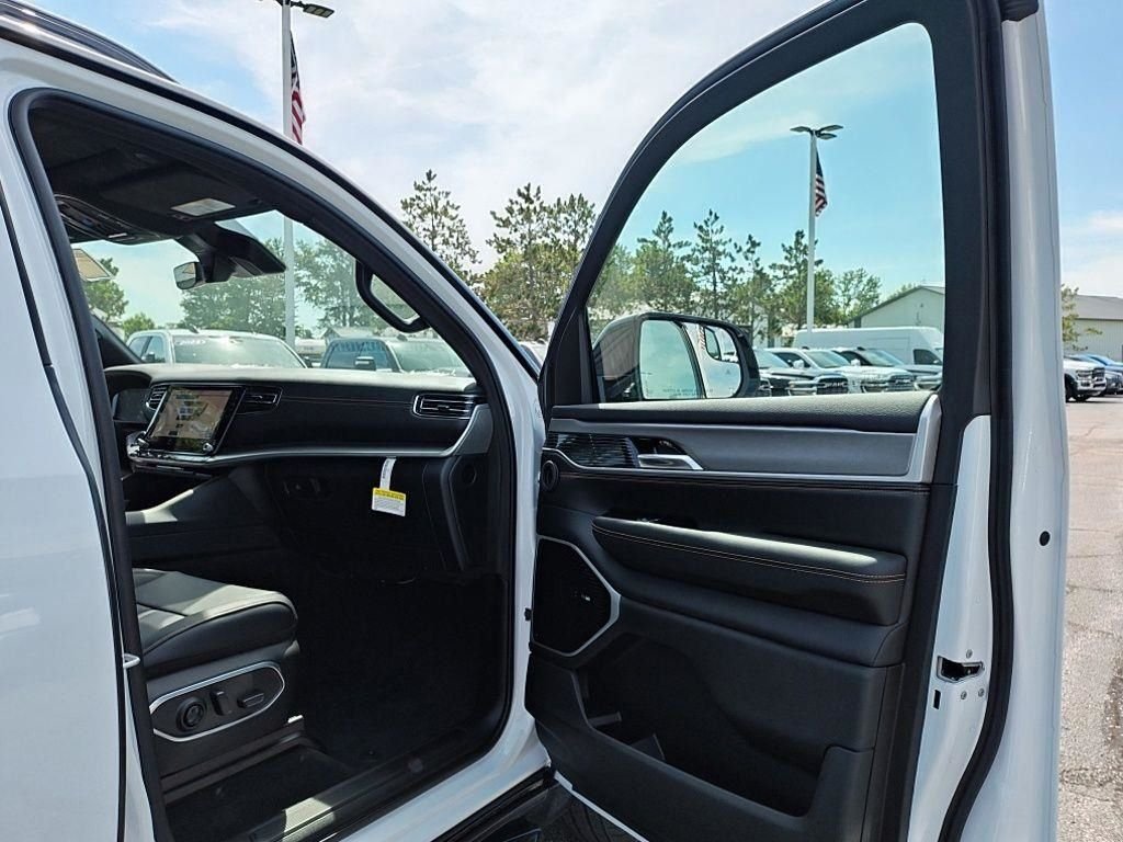 New 2026 Bright White Clearcoat Jeep 85th Anniversary image 39