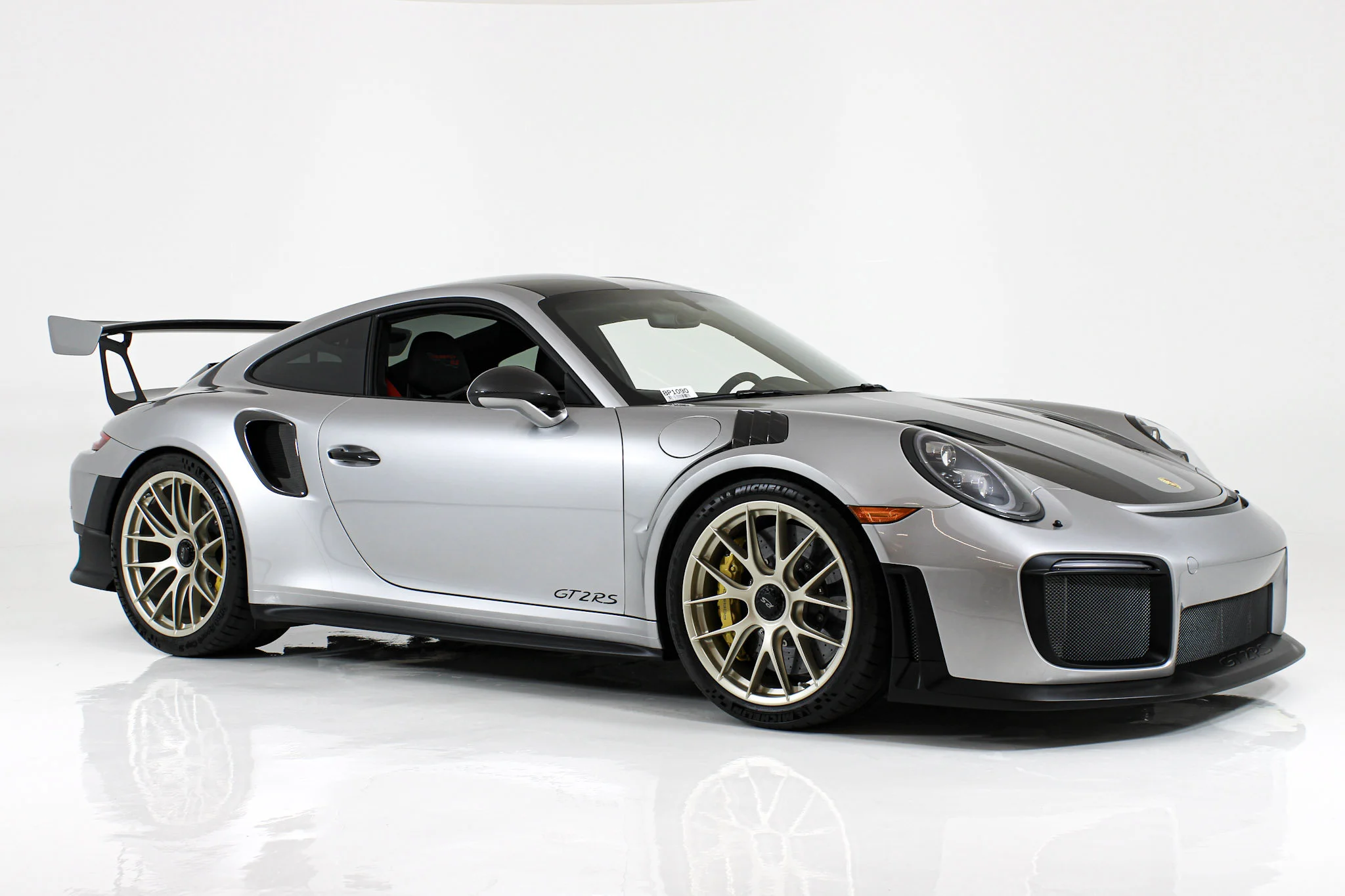 Used 2018 Silver Porsche GT2 RS Coupe image 9