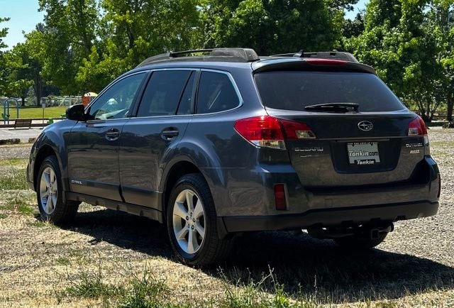 2014 Subaru Outback 2.5i Limited - Photo 7