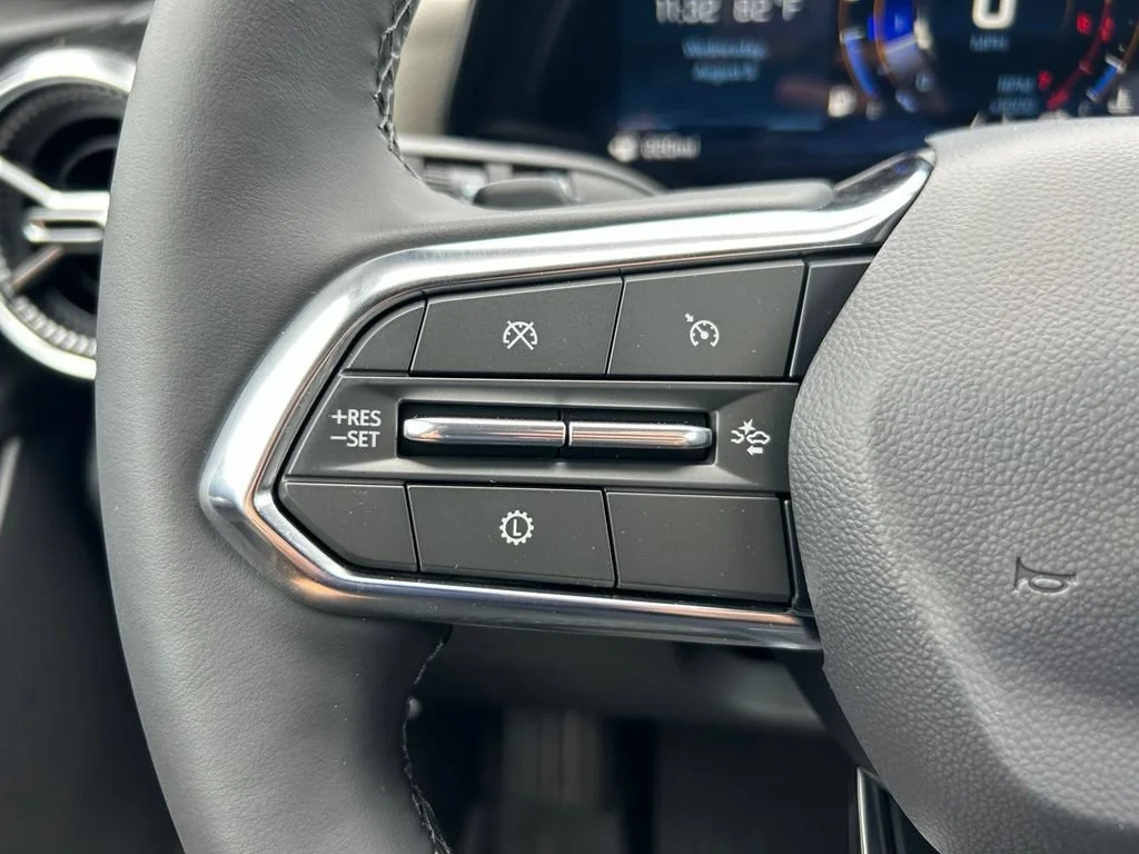 2027 Chevrolet Equinox LT - Photo 19