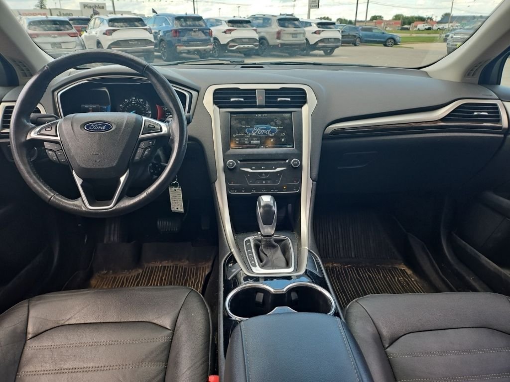Used 2014  Ford SE image 24