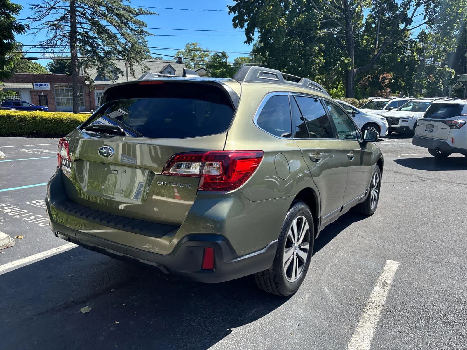 Used 2018 Wilderness Green Metallic Subaru Limited image 3