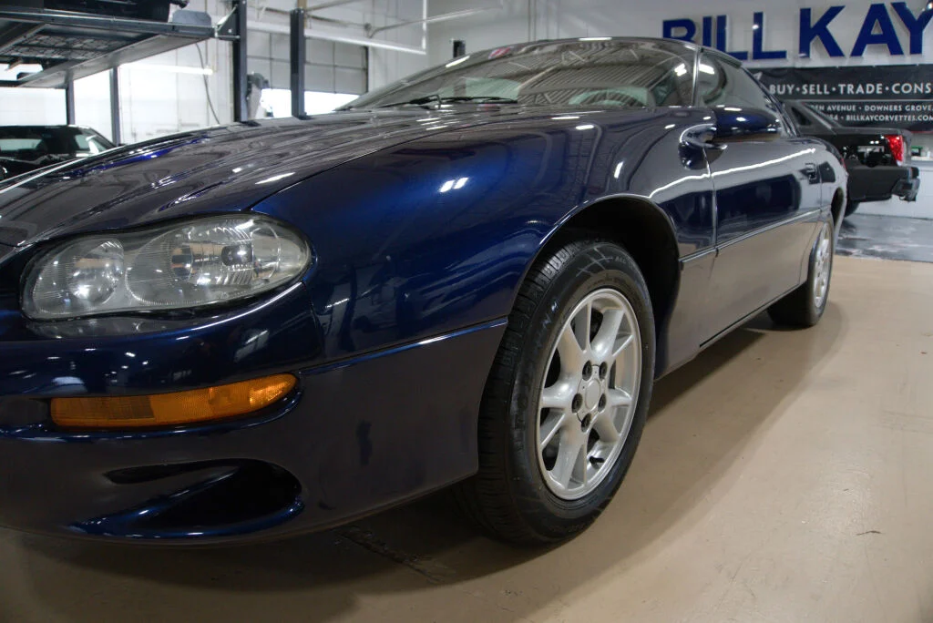 Used 2001  Chevrolet Base image 12