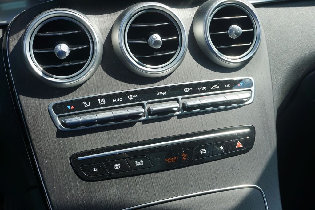 Certified Used 2021 Black Mercedes-Benz GLC 300 image 19