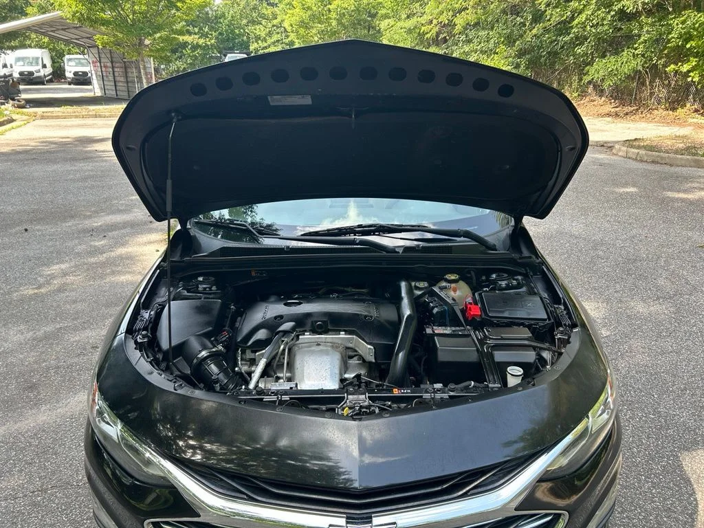 Used 2020 Black Chevrolet Premier image 13