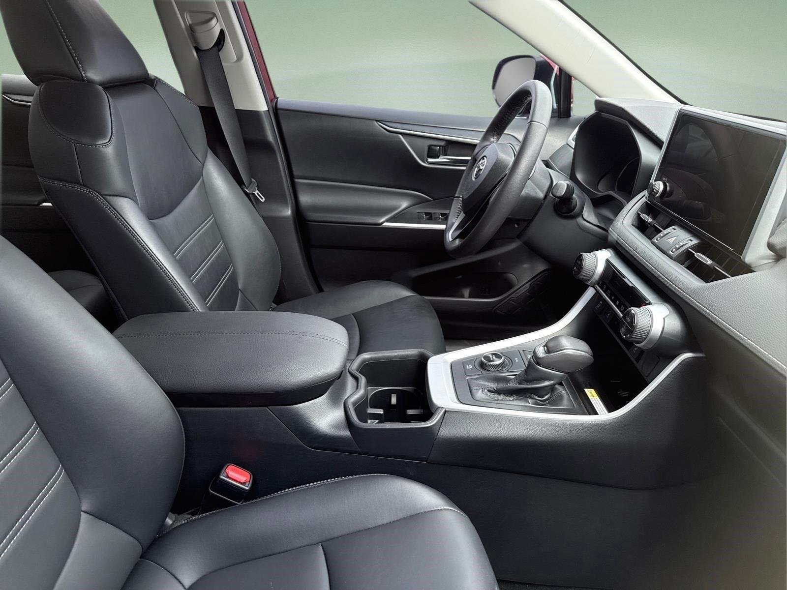 Used 2023 Ruby Flare Pearl Toyota XLE Premium image 19