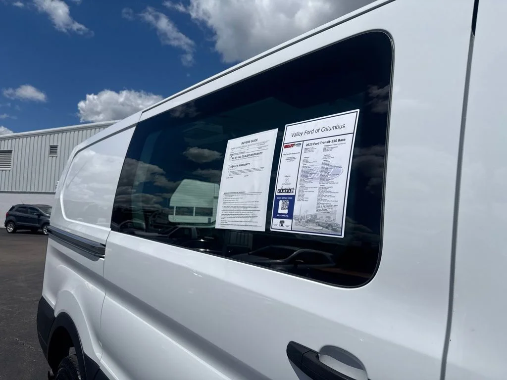 Used 2023 Oxford White Ford Base image 17