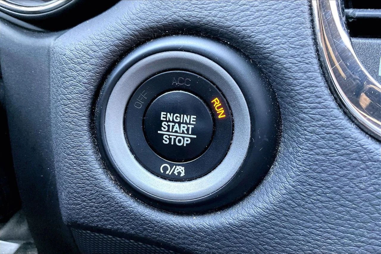 Used 2019 White Dodge R/T image 28