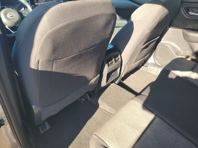 Used 2024 Gray Nissan SV image 14