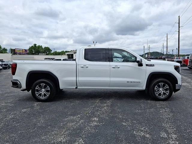 New 2026 Summit White GMC SLE image 8