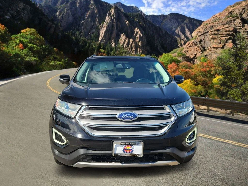 Used 2016 Black Ford SEL image 6