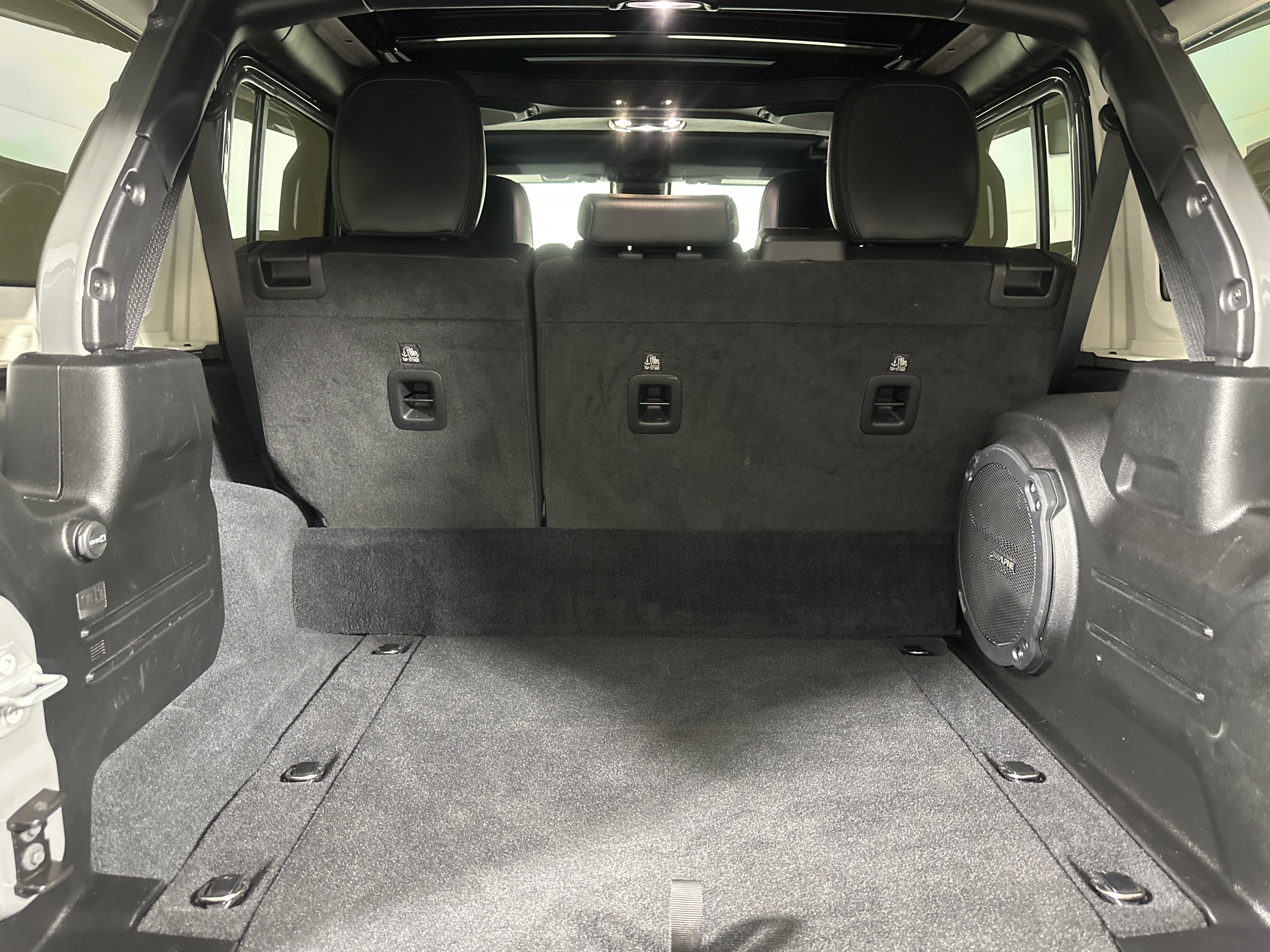 Certified Used 2022 Sting-Gray Clearcoat Jeep Unlimited Rubicon image 26
