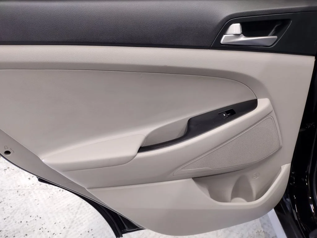 Used 2020 Black Hyundai SEL image 22