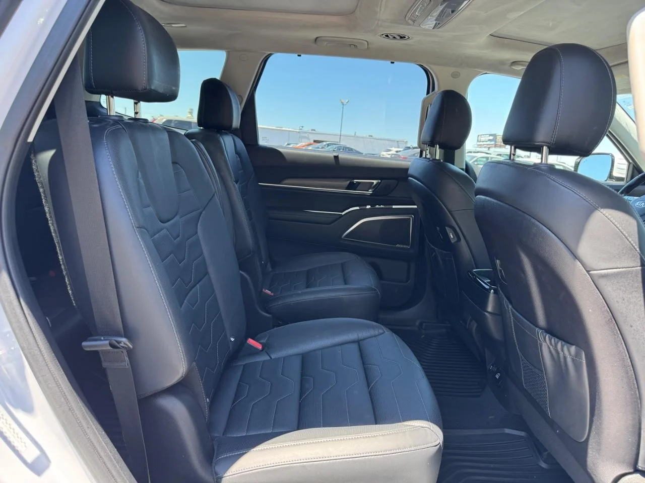 Used 2021 Glacial White Pearl Kia SX image 11