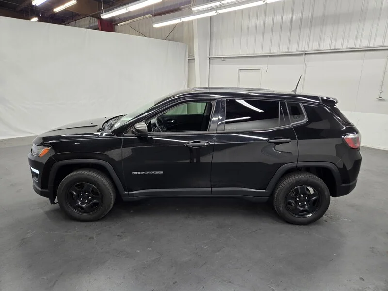 Used 2018 Diamond Black Crystal Pearlcoat Jeep Sport image 2