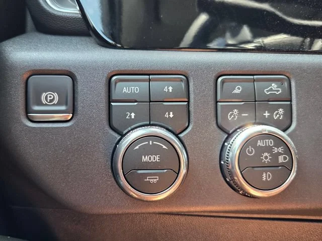 2026 GMC Sierra 1500 SLT - Photo 13
