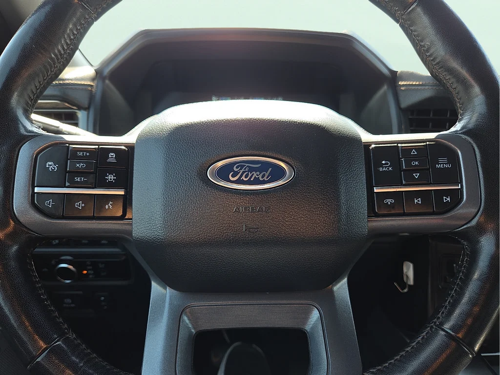 2023 Ford F-150 Lightning Lariat - Photo 19