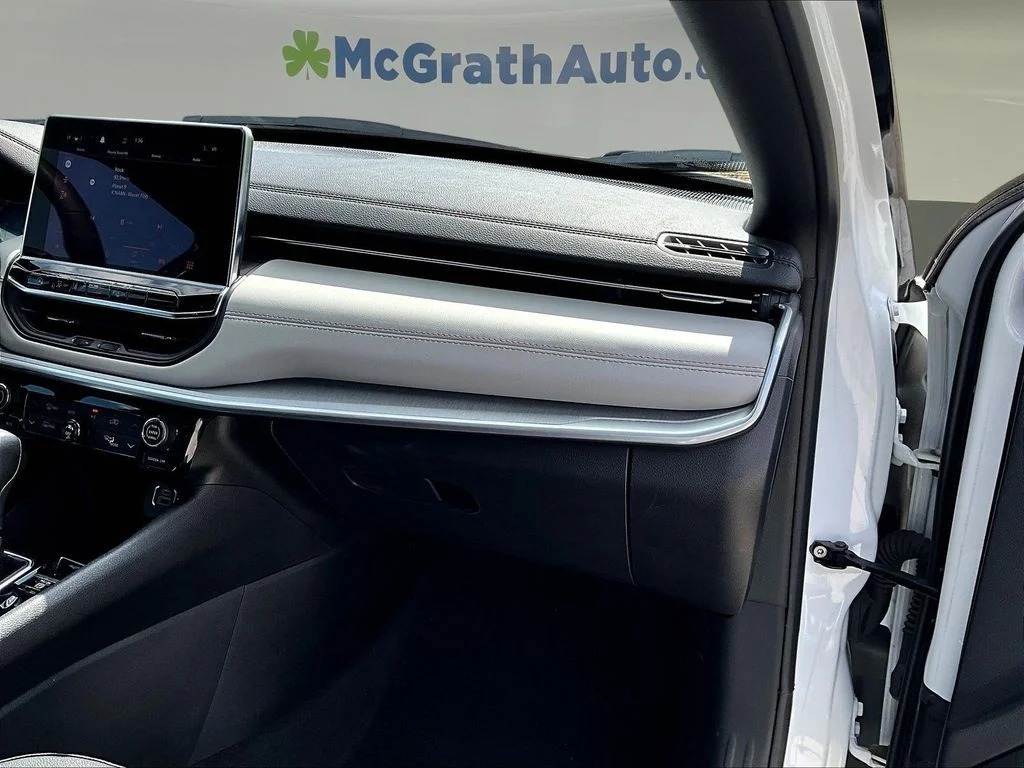Certified Used 2025 White Jeep Limited image 29