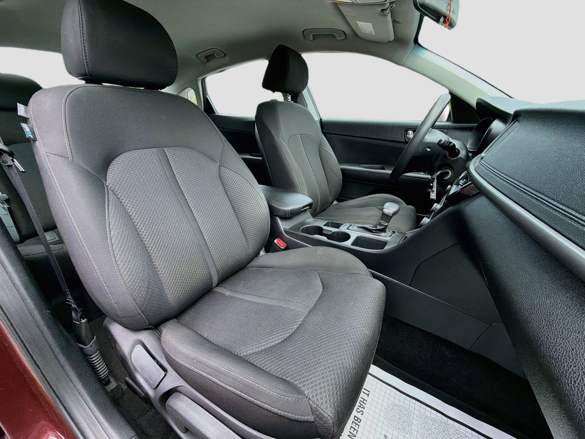 Used 2018 Sangria Kia LX image 13