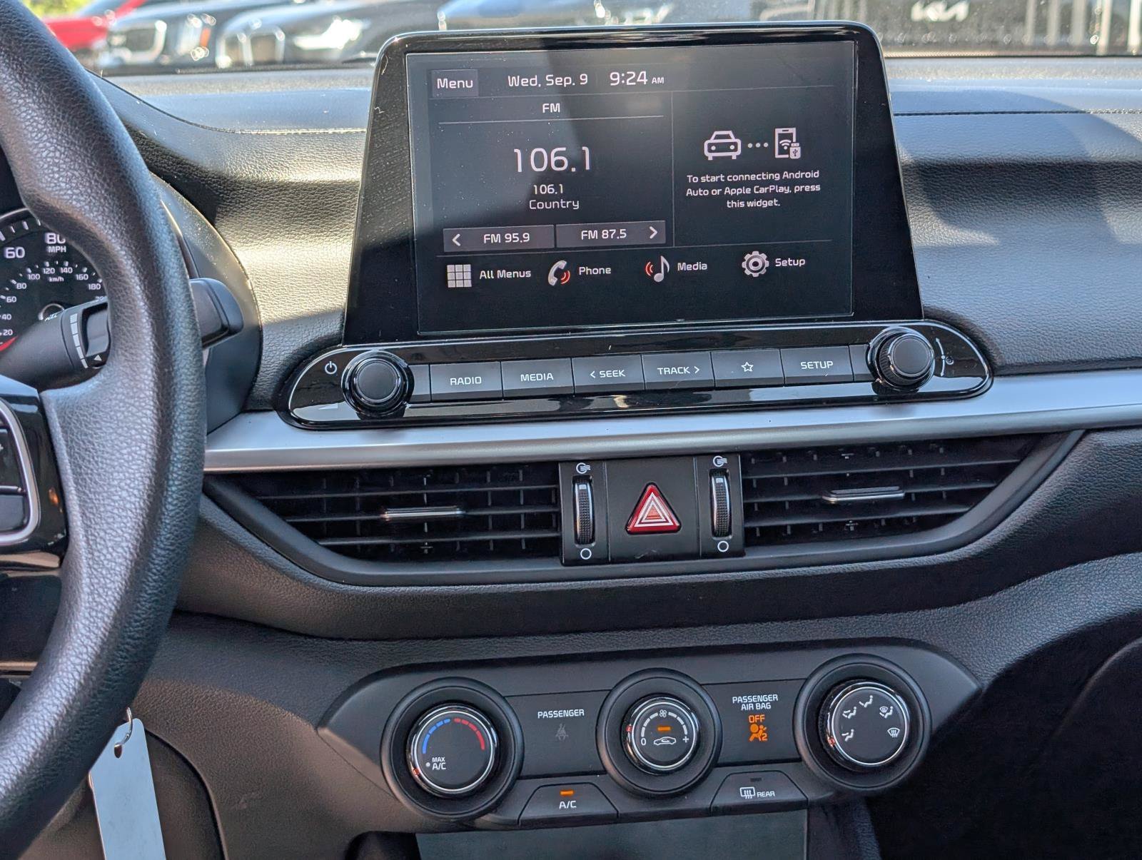 2024 Kia Forte LXS - Photo 15