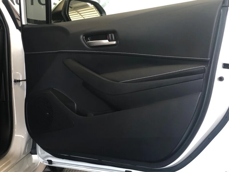 Used 2020 Blizzard Pearl Toyota SE image 17