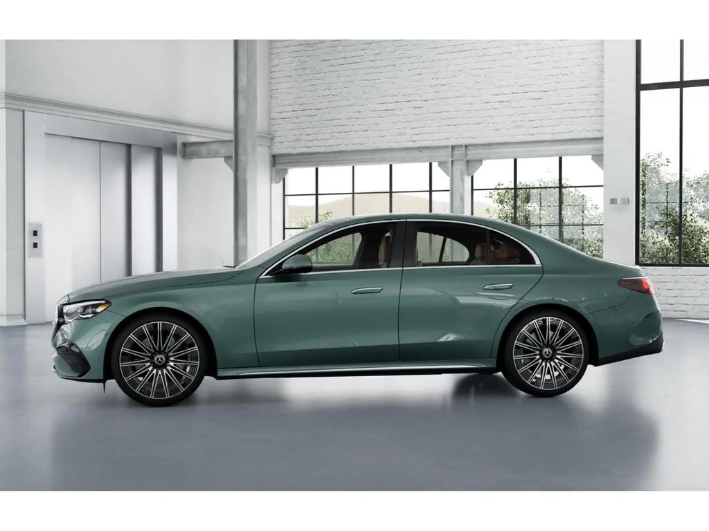 2026 Mercedes-Benz E-Class E450 - Photo 34
