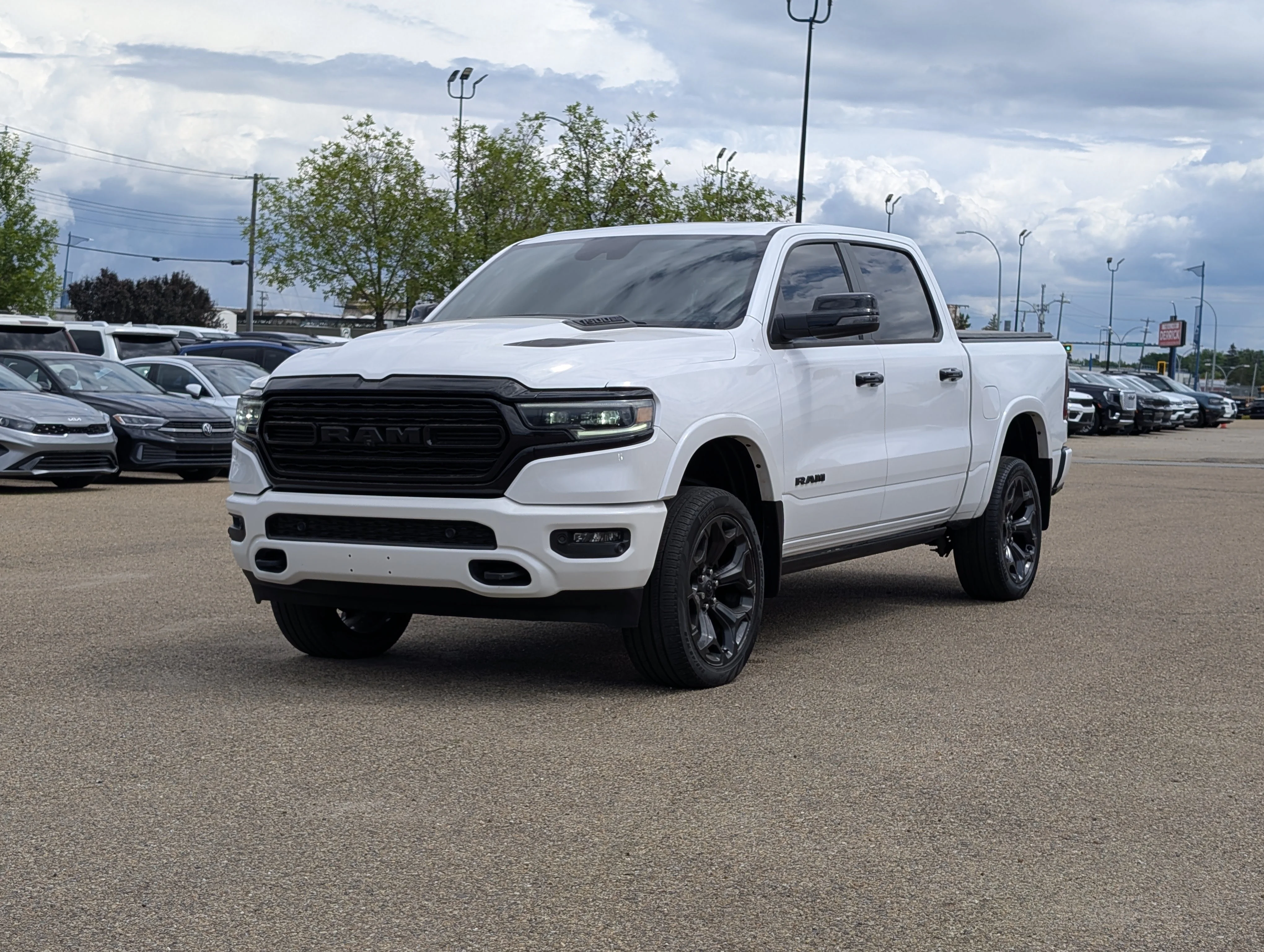 Used 2024 Ivory Tri-Coat Pearl Ram Limited image 2