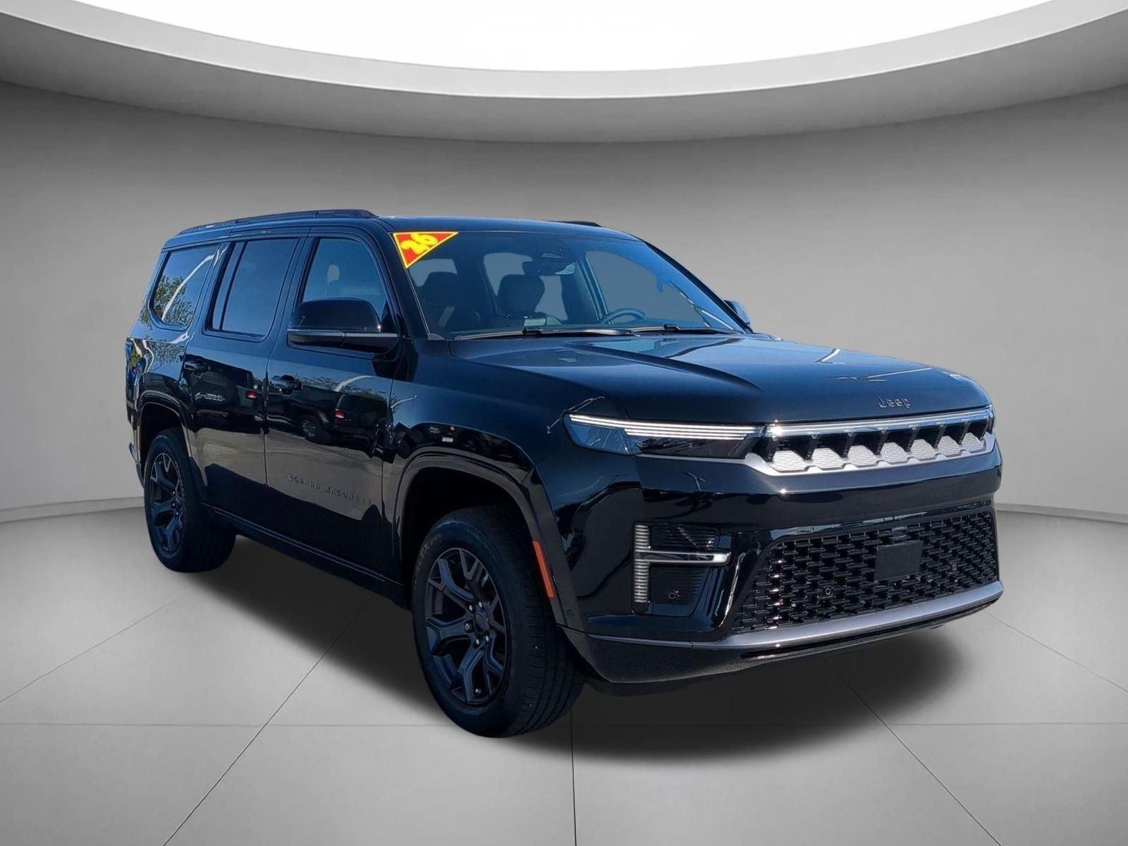 New 2026 High Gloss Black Exterior Paint Jeep Limited Altitude image 7