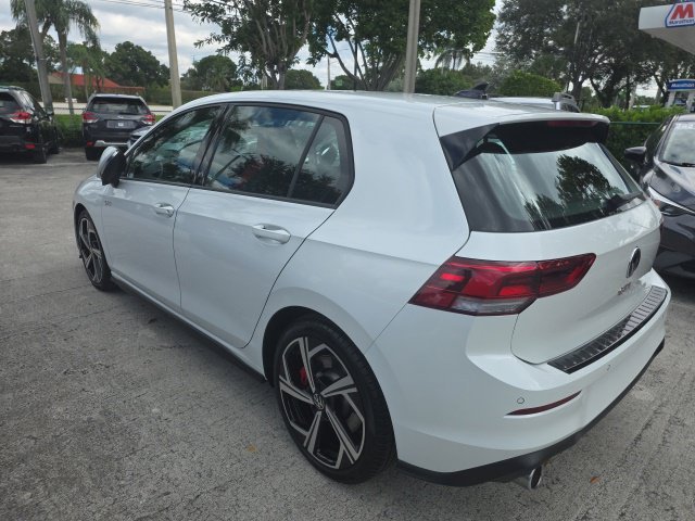 Used 2026 White Volkswagen SE image 5