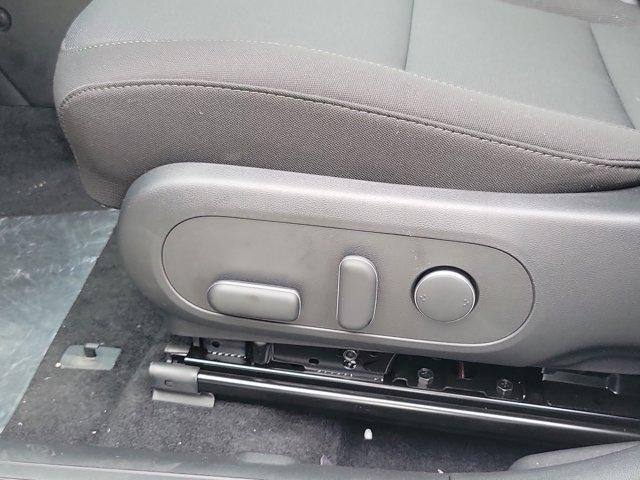 2025 Hyundai Kona EV SEL - Photo 14