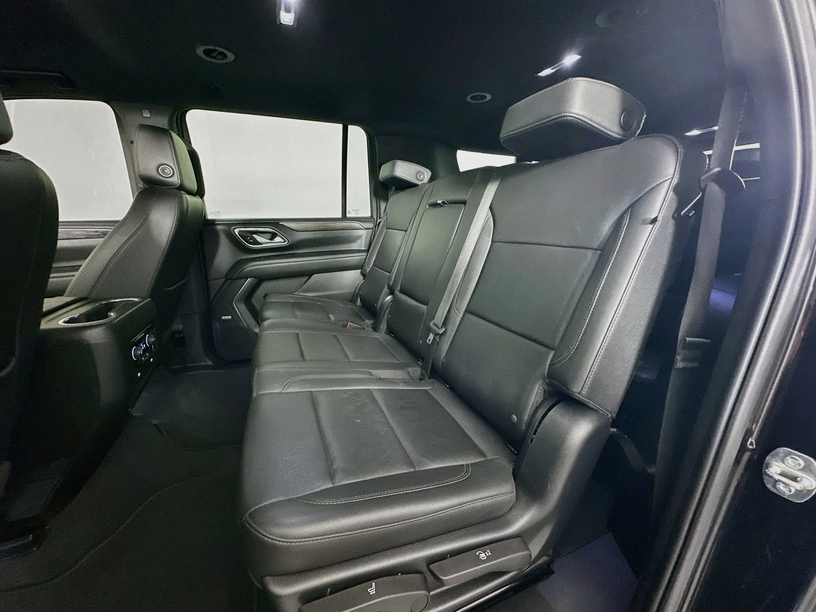 Used 2022 Black Chevrolet Z71 image 26