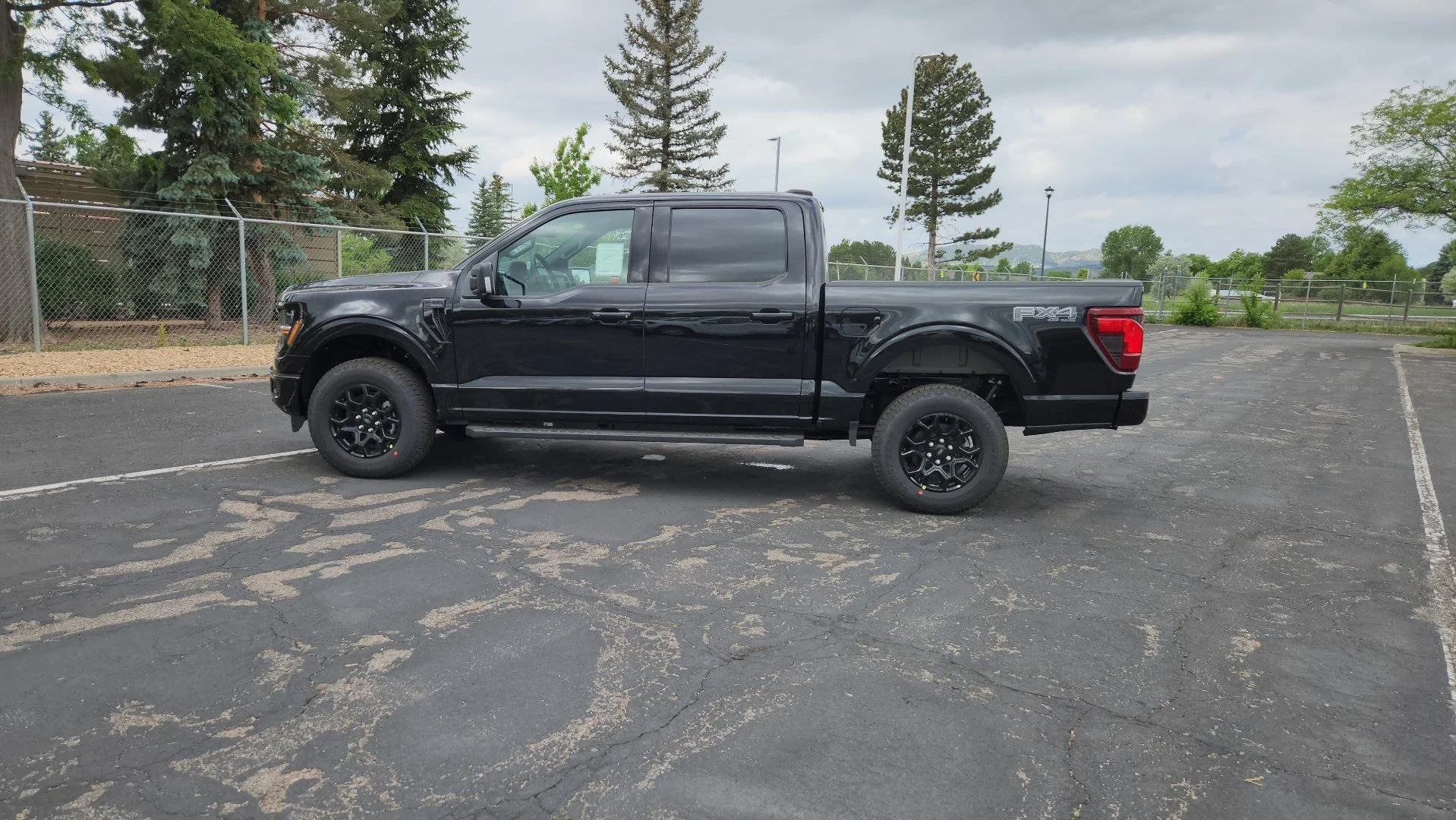 New 2026 Agate Black Metallic Ford XLT image 6