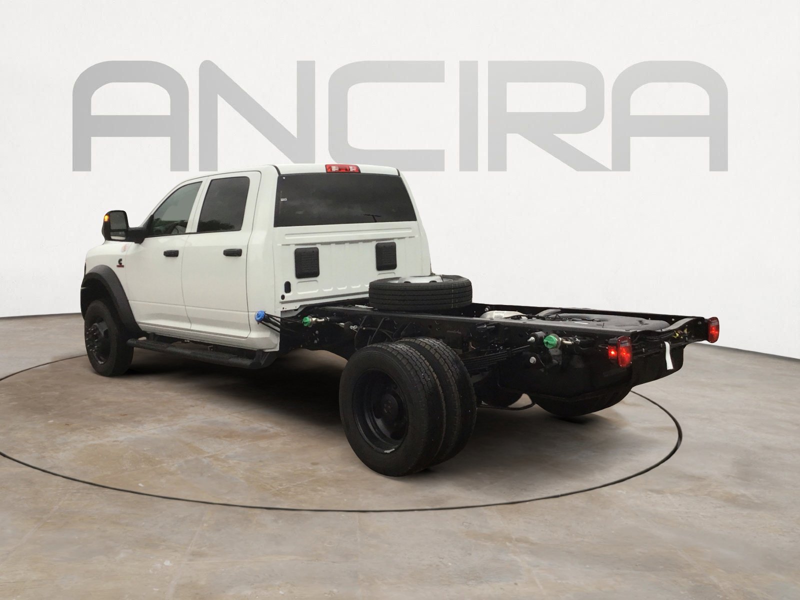 New 2026 Bright White Clearcoat RAM Tradesman image 8