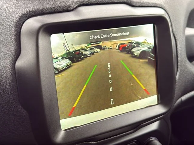 Used 2023 White Jeep Trailhawk image 18