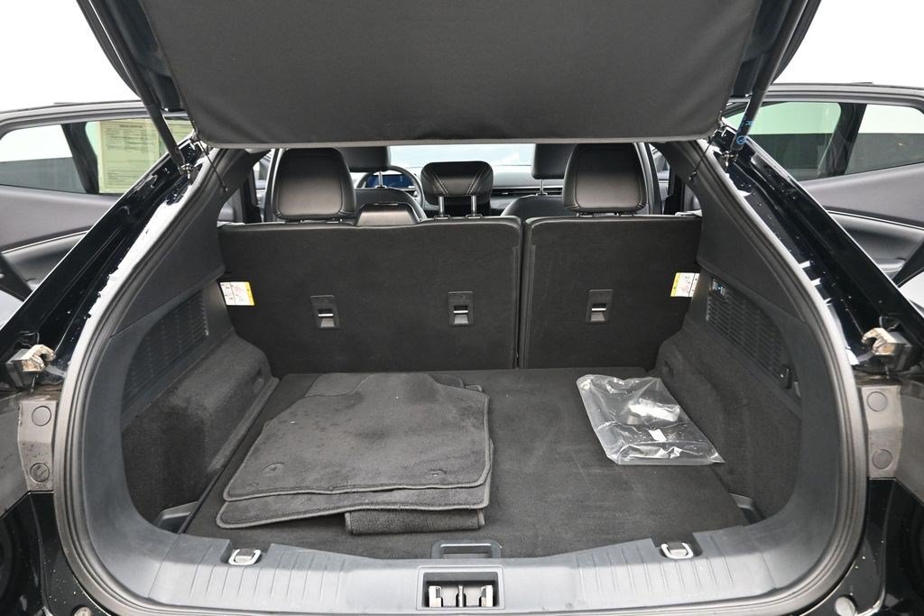 Used 2024 Shadow Black Ford Select image 17