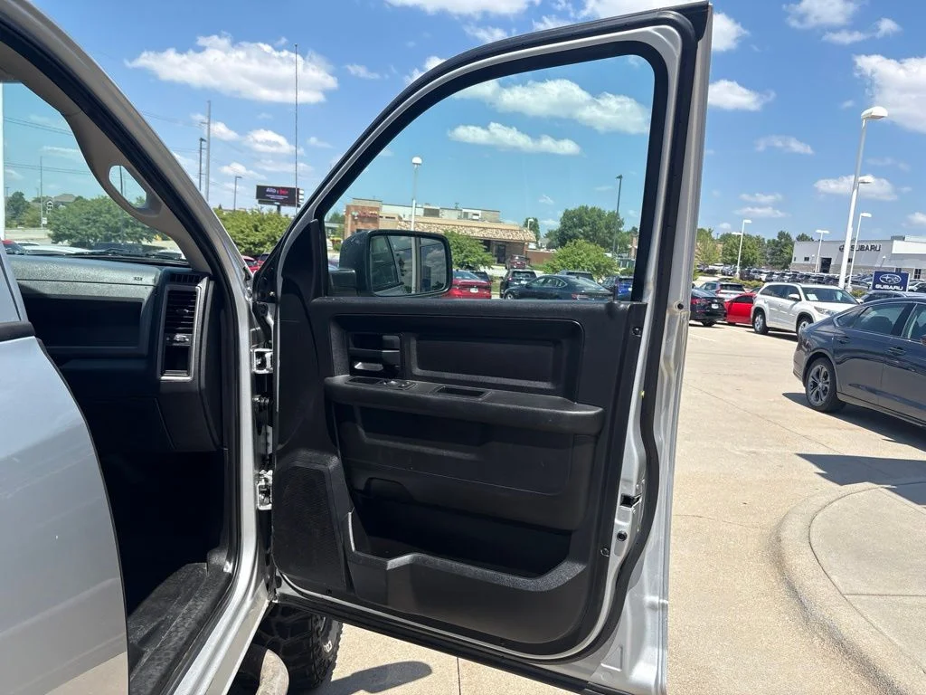 Used 2018 Silver Ram Tradesman image 20