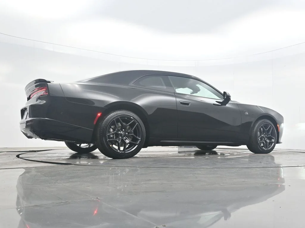 New 2026 Diamond Black Crystal Pearlcoat Dodge Scat Pack image 37