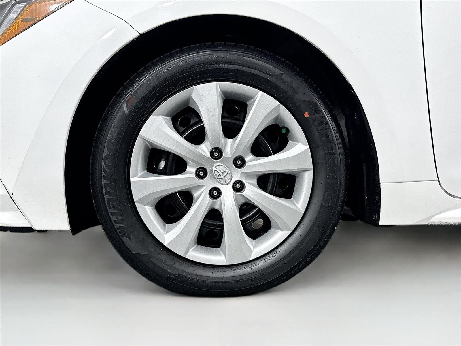 Used 2024 Ice Cap Toyota LE image 41
