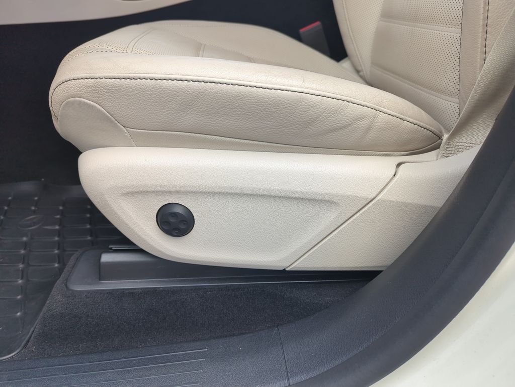 Used 2021 White Mercedes-Benz GLS 450 image 13