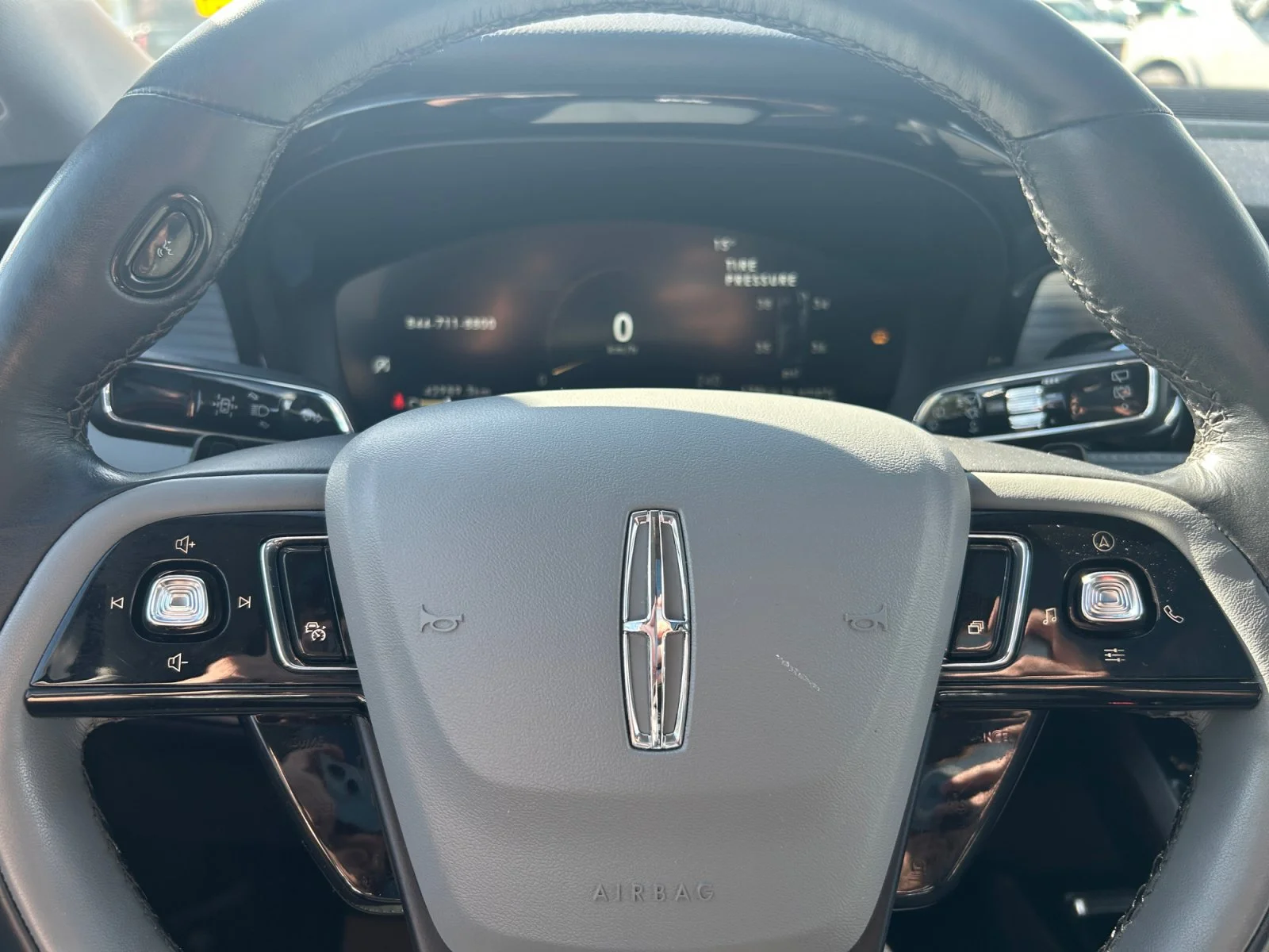 Used 2022 SILVER Lincoln RESERVE AWD image 19
