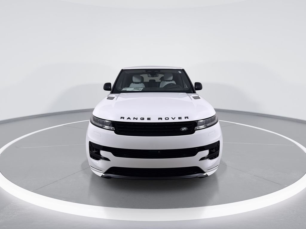 New 2026 Fuji White Land Rover Dynamic SE image 3