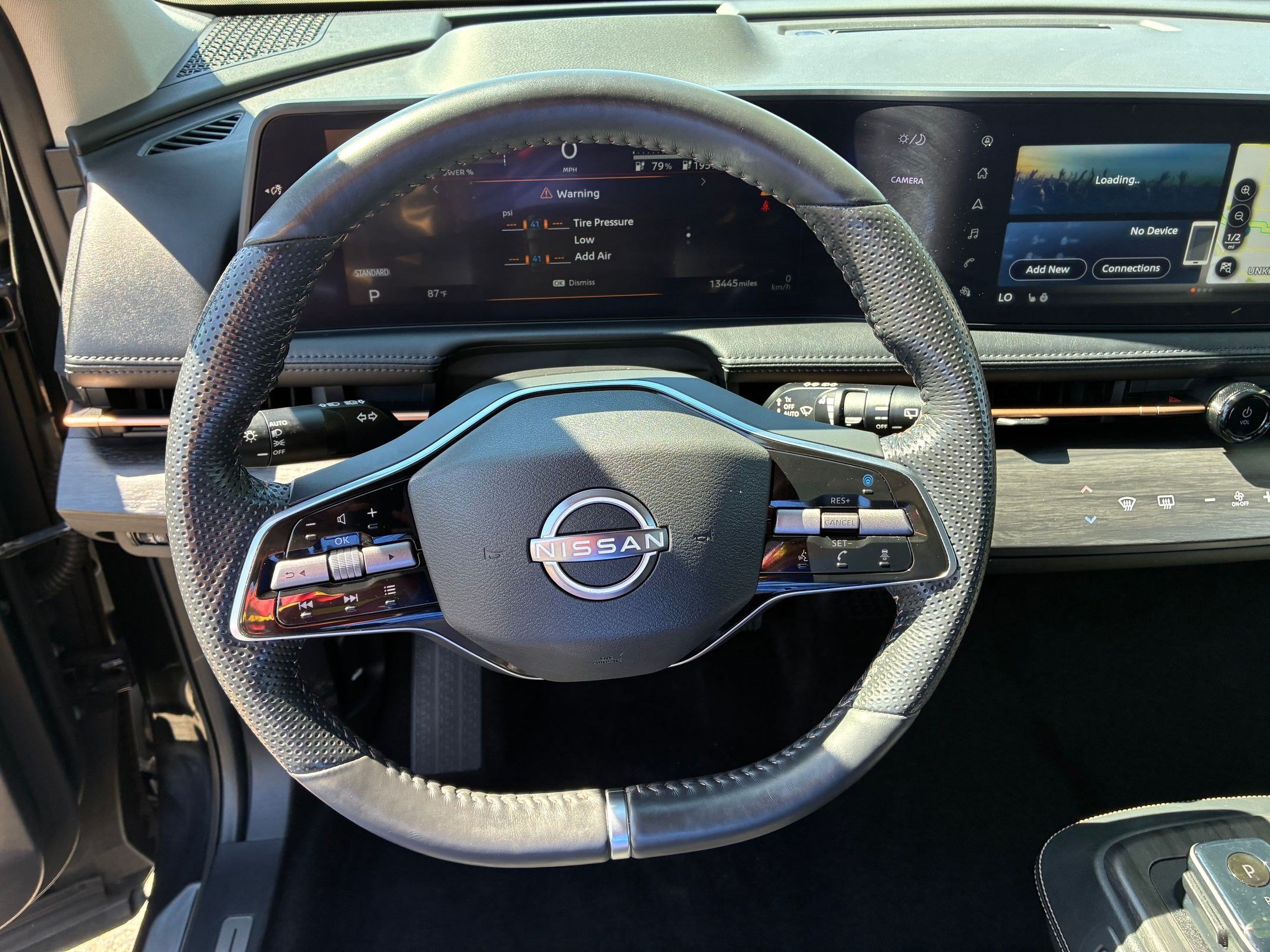 Used 2025 Black Diamond Pearl Nissan EVOLVE+ image 17