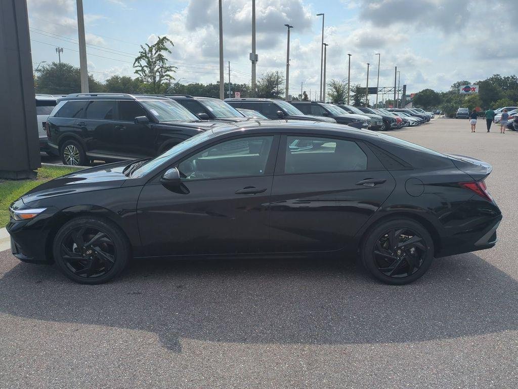 New 2026 Black Hyundai SEL Sport image 8