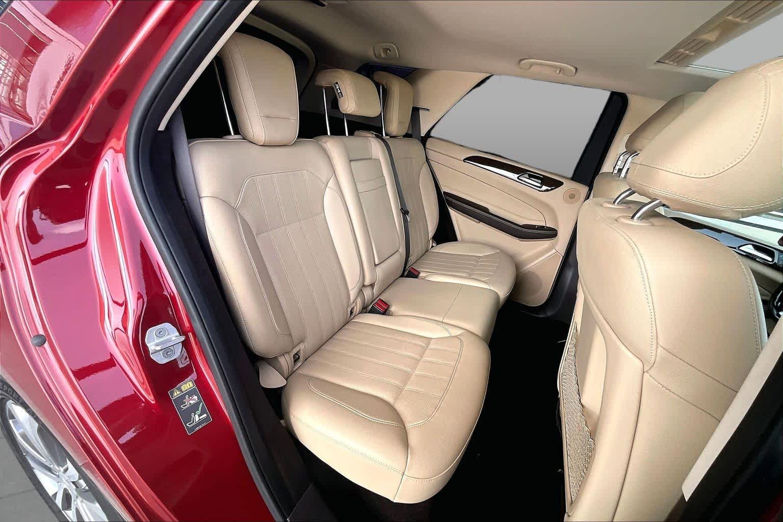 Used 2016 designo Cardinal Red Metallic Mercedes-Benz GLE 350 image 18