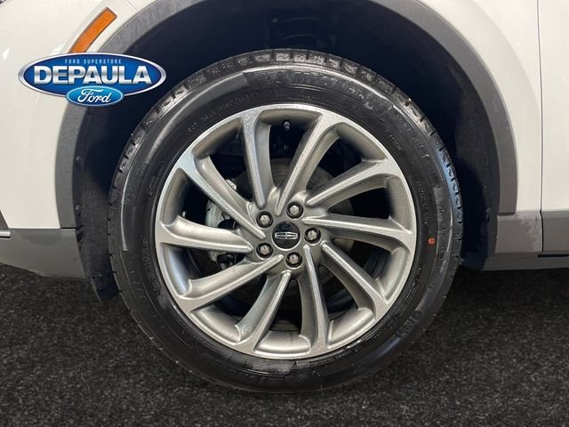 Used 2025 White Lincoln Premiere image 18