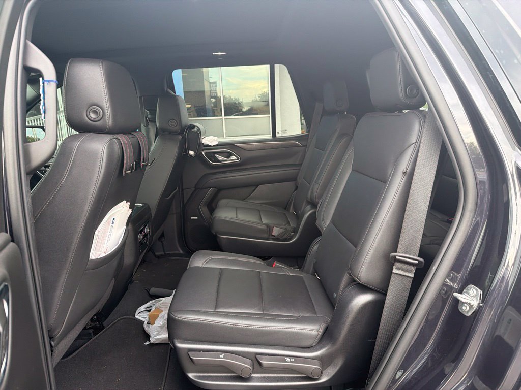 Used 2022 Gray Chevrolet Z71 image 19