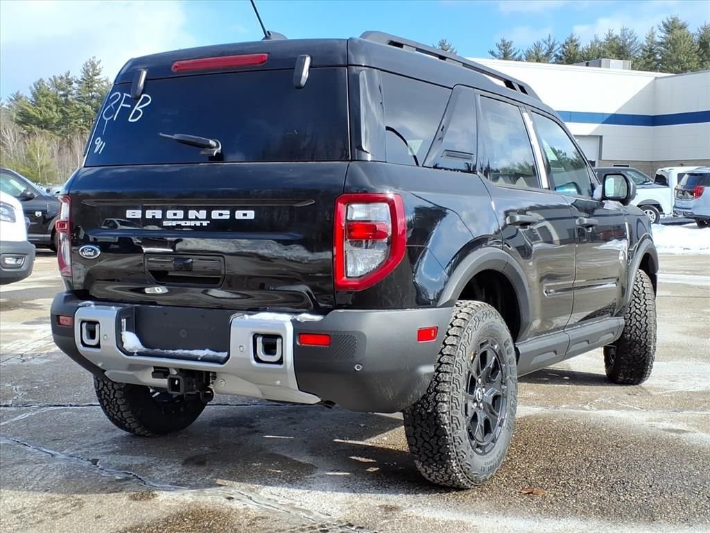 New 2025 Shadow Black Ford Outer Banks® image 5