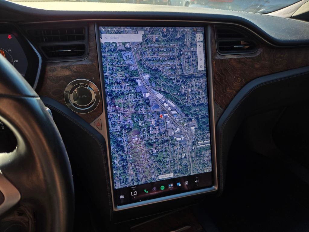 Used 2020 Pearl White Multi-Coat Tesla  image 26