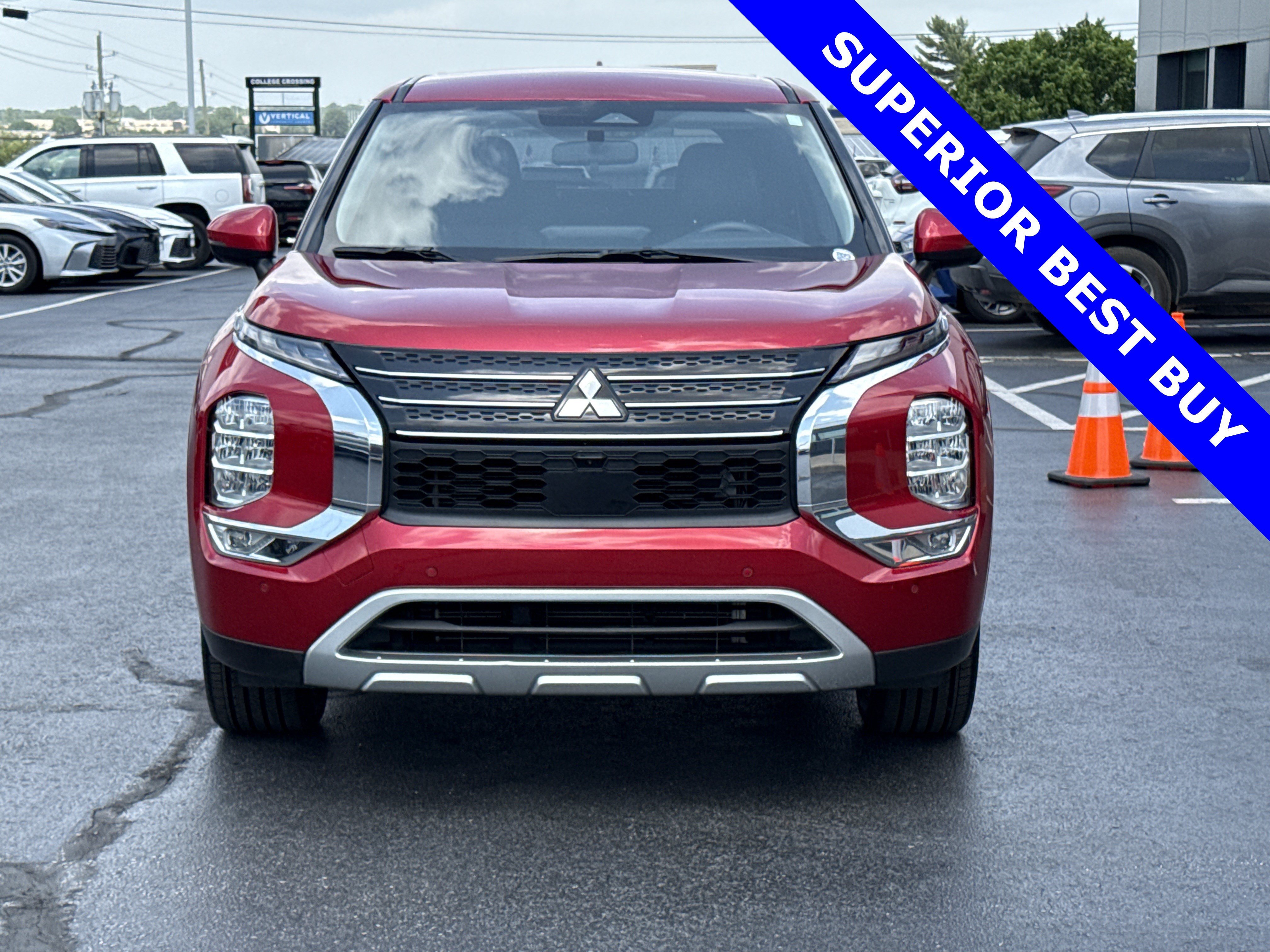 Used 2023 Red Diamond Mitsubishi SE image 15