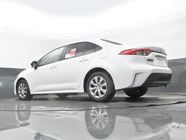 New 2026 Ice Cap Toyota LE image 23